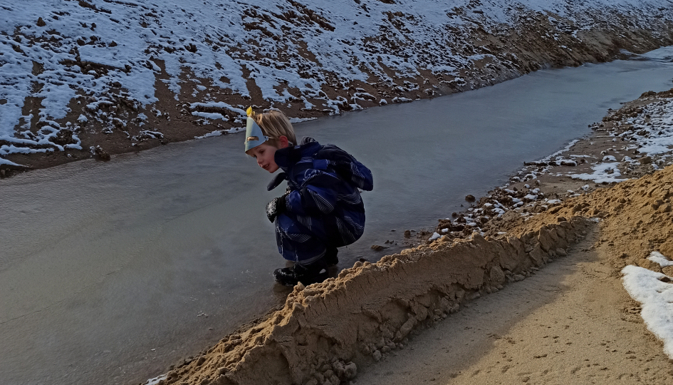 Frozen puddle